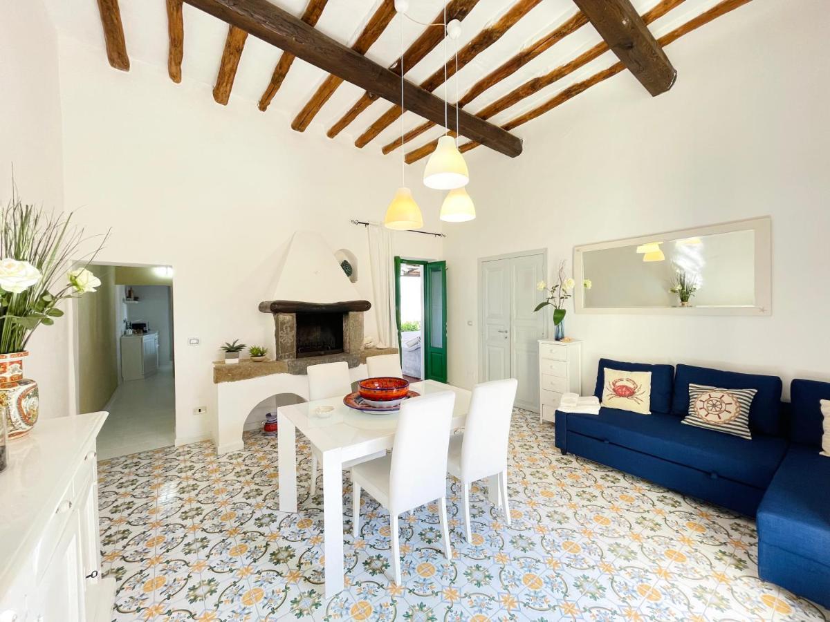 Villa Pomelia, Villa Nel Corso Di Santa Marina Salina A 50 Mt Dal Mare Dış mekan fotoğraf