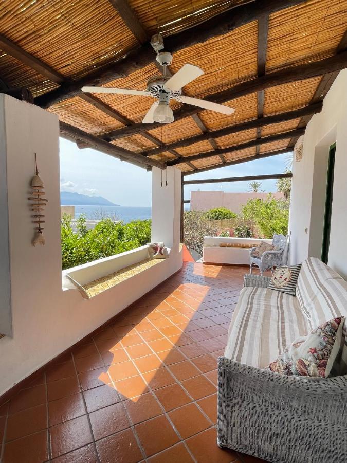 Villa Pomelia, Villa Nel Corso Di Santa Marina Salina A 50 Mt Dal Mare Dış mekan fotoğraf